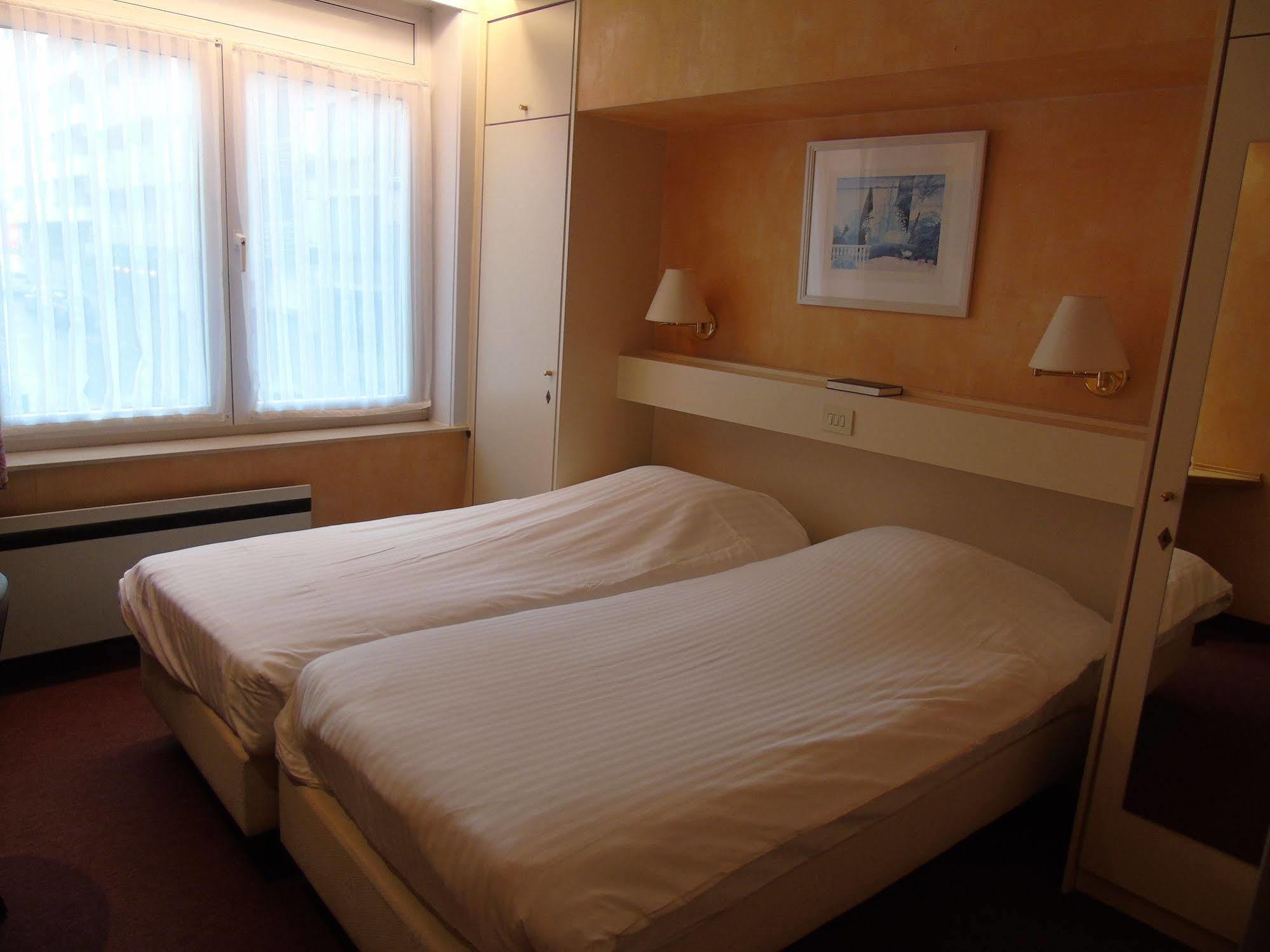 Hotel Pacific Οστένδη Εξωτερικό φωτογραφία